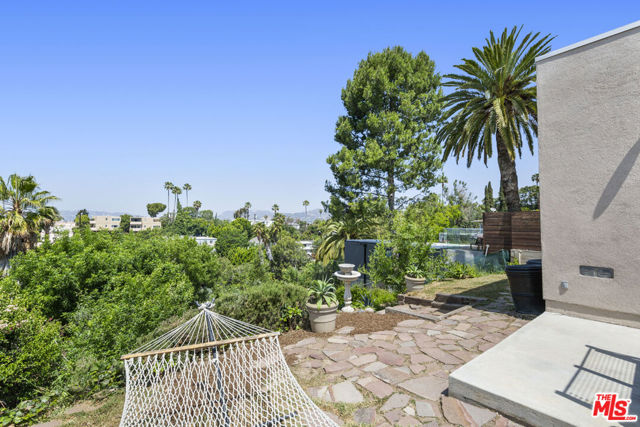 931 Micheltorena Street, Los Angeles CA: https://media.crmls.org/mediaz/d4d48910-cb6d-4046-91fb-22658463cdd8.jpg