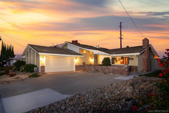 7783 Blue Lake Dr, San Diego CA: https://media.crmls.org/mediaz/d4d4baf4-ee0d-48a4-80cd-154dc8db36f4.jpg