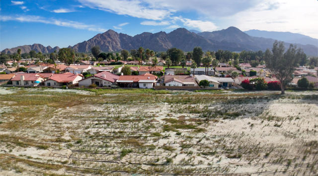 76901 Kentucky Avenue, Palm Desert, CA 92211