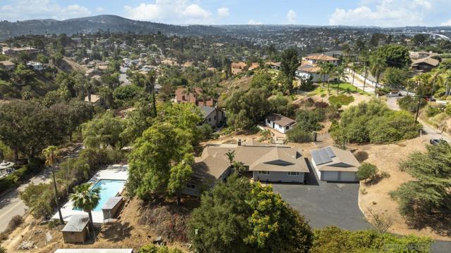 9484 86 La Cuesta Dr, La Mesa CA: https://media.crmls.org/mediaz/d4d585ea-cd26-4992-811a-cab1c60efe14.jpg
