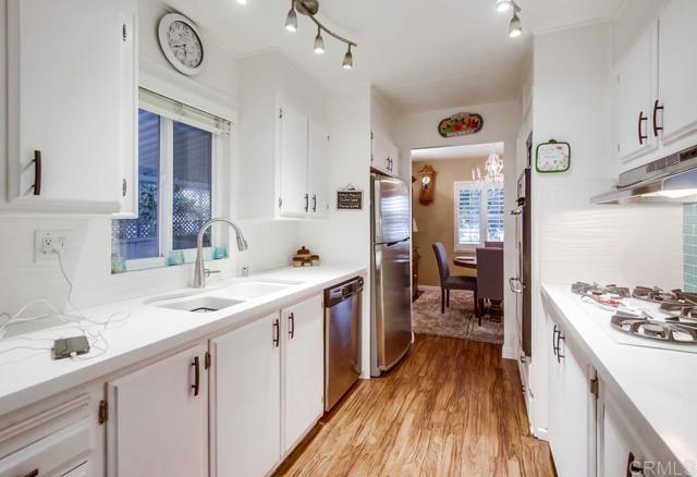 Detail Gallery Image 16 of 59 For 276 N El Camino Real #247,  Oceanside,  CA 92058 - 2 Beds | 2 Baths