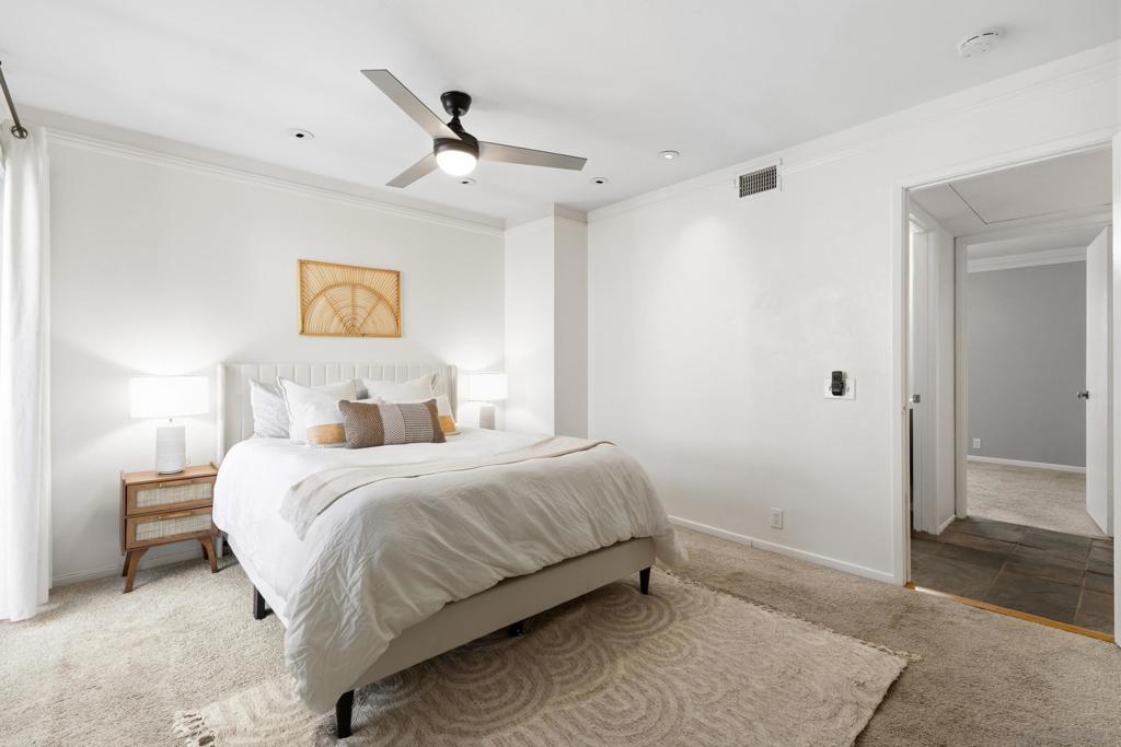 3938 Voltaire St - photo 14