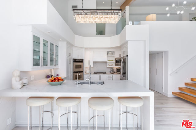 18 Union Jack Street, Marina del Rey CA: https://media.crmls.org/mediaz/d4d807dc-2bde-47d7-b970-0bf17d9a99cd.jpg