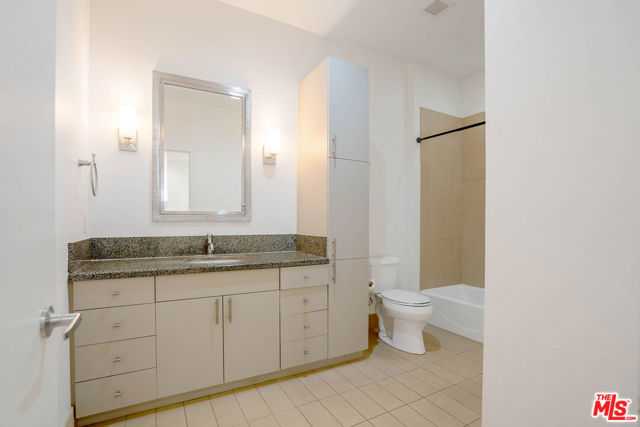 3810 Wilshire Boulevard, Los Angeles CA: https://media.crmls.org/mediaz/d4d83804-e3e6-43f3-9cfb-7d8da5a417ce.jpg