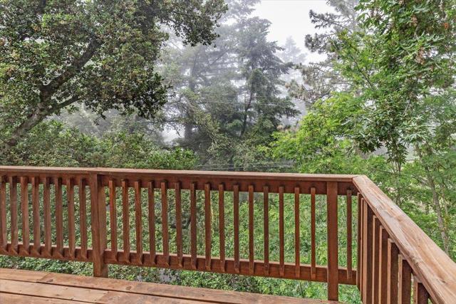 21721 Summit Road, Los Gatos CA: https://media.crmls.org/mediaz/d4d83985-95cb-4828-88fc-26023015c948.jpg