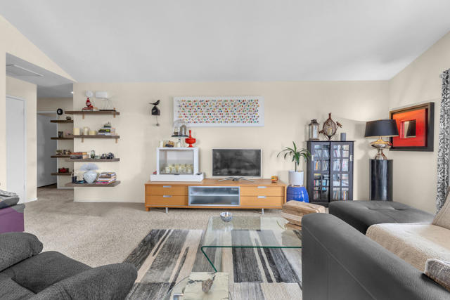 7412 Maude Adams Avenue, 29 Palms CA: https://media.crmls.org/mediaz/d4d954c6-9288-451f-aff0-ac6d2068a1c8.jpg