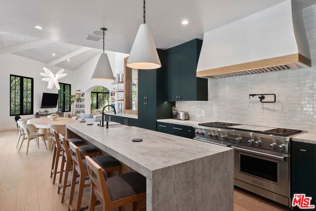 7651 Willow Glen Road, Los Angeles CA: https://media.crmls.org/mediaz/d4db6d85-98b2-445d-9e50-8eeaf2a3a6bf.jpg