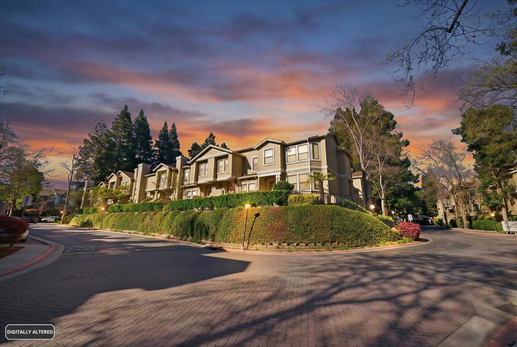 994 La Mesa Terrace #F