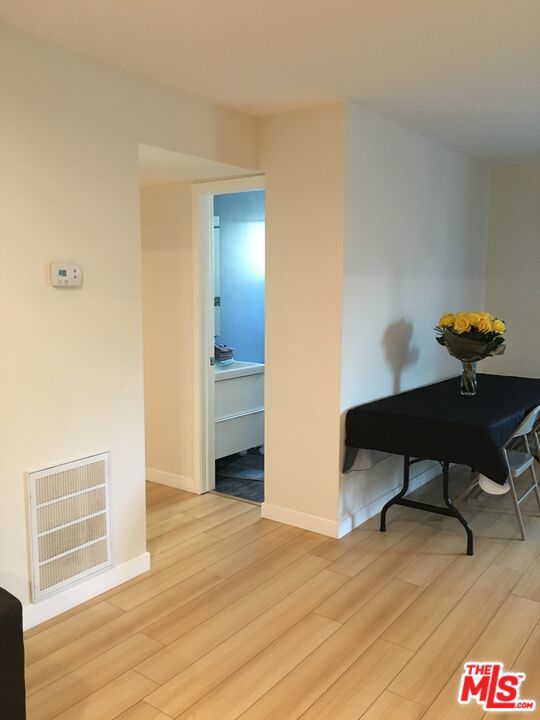 1466 S Canfield Avenue, Los Angeles CA: https://media.crmls.org/mediaz/d4dc1afb-c2e6-4cf8-96c6-2e138a219b9f.jpg