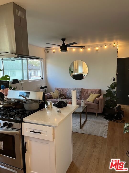 3824 Keystone Ave, Culver City CA: https://media.crmls.org/mediaz/d4dc90a9-0fad-425e-a13b-f987bdf75672.jpg