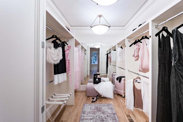 188 Fair Oaks Lane, Atherton CA: https://media.crmls.org/mediaz/d4dd55cf-dd17-4451-a121-bca344bb39fb.jpg