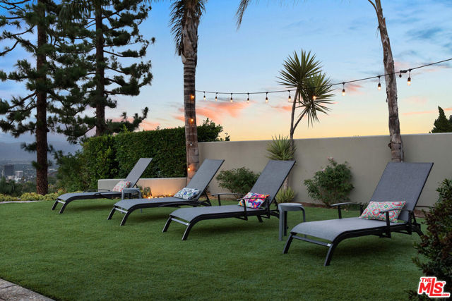 3235 Steven Drive, Encino CA: https://media.crmls.org/mediaz/d4def5dd-9206-434c-be7e-91befea28322.jpg