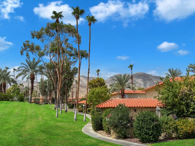 72869 Don Larson Lane Lane, Palm Desert CA: https://media.crmls.org/mediaz/d4dffaa0-6ee9-4541-a84a-95e2e90d1045.jpg