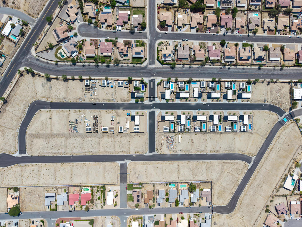 https://media.crmls.org/mediaz/d4e0f080-6bd2-4520-b513-cc076842a6af.jpg?preset=X-Large