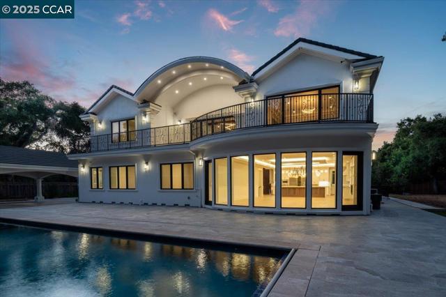 74 Middlefield Rd, Atherton CA: https://media.crmls.org/mediaz/d4e1563c-db92-4a4b-acc3-f27a6d00e21f.jpg