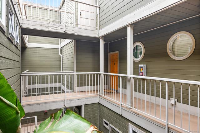 4204 3rd Ave, San Diego CA: https://media.crmls.org/mediaz/d4e1815f-aeef-46e1-9f79-63920e6ac7a9.jpg