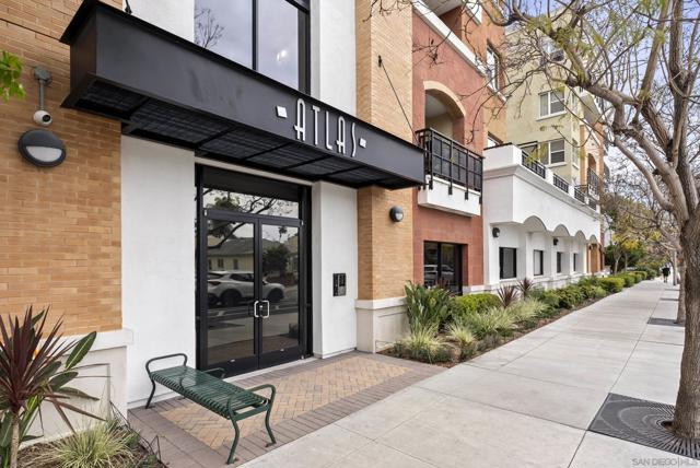 3687 4th Ave, San Diego CA: https://media.crmls.org/mediaz/d4e40281-5c98-4114-8a02-b011aabb5f78.jpg