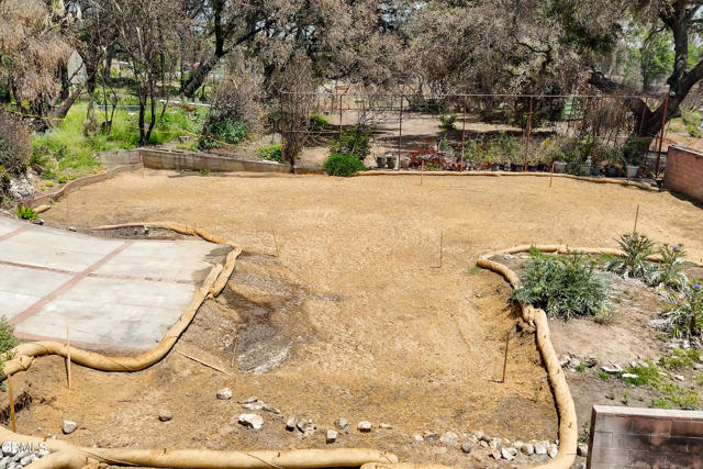 240 E Mendocino Street, Altadena CA: https://media.crmls.org/mediaz/d4e4dfe1-7b21-42a5-8b65-189a66247820.jpg