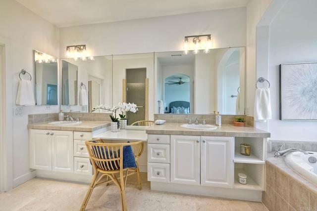 7479 Mermaid Lane, Carlsbad CA: https://media.crmls.org/mediaz/d4e6cdf8-851d-4a36-a9ba-5d89e7ec88a5.jpg