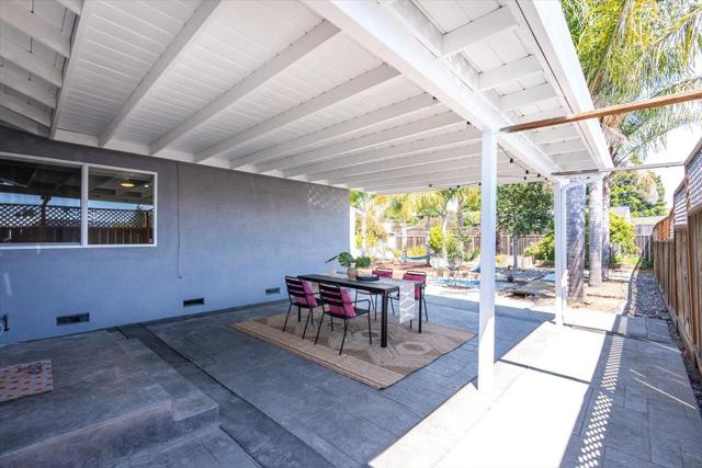140 Suburbia Avenue, Santa Cruz CA: https://media.crmls.org/mediaz/d4e7330c-42c2-4672-8557-95598cbdaa68.jpg