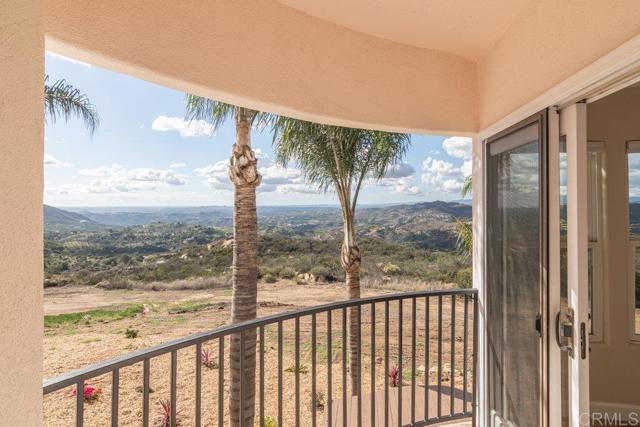 1810 Via Ladera, Fallbrook CA: https://media.crmls.org/mediaz/d4e735fd-5aac-42bd-8482-7e1244d876e7.jpg