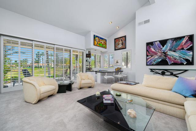 feature listing property photo