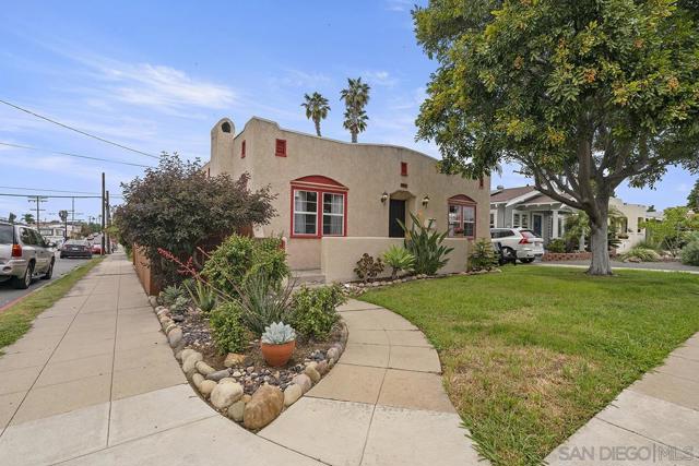 3304 33rd St, San Diego CA: https://media.crmls.org/mediaz/d4e9555b-6826-4566-98dc-c548584a1cdd.jpg