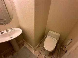 https://media.crmls.org/mediaz/d4e968d9-d0dc-4385-9a21-23a4c524b980.jpg?preset=X-Large