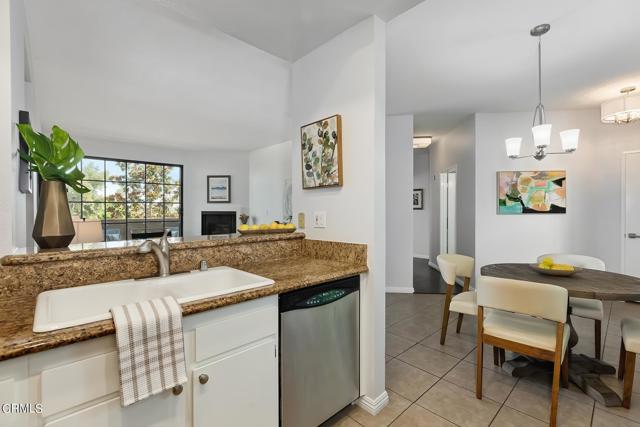 Detail Gallery Image 11 of 31 For 221 S Oak Knoll Ave #304,  Pasadena,  CA 91101 - 2 Beds | 2 Baths