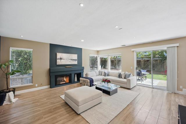 3239 Pinot Blanc Way, San Jose CA: https://media.crmls.org/mediaz/d4e9e842-730d-4013-8ec8-b4fb45a4e71f.jpg