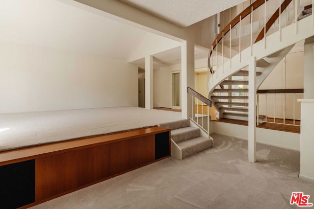 Drew Fenton | 17053 Palisades Circle Pacific Palisades CA | MLS: 7433748 Drew Fenton | 17053 Palisades Circle Pacific Palisades CA | MLS: 7433748