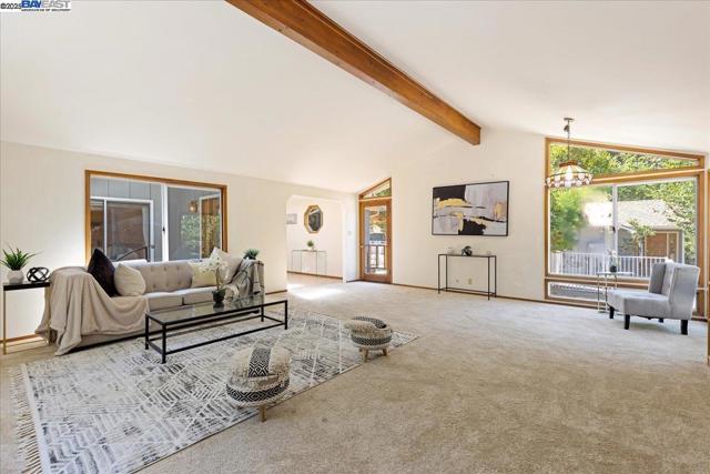 30261 Palomares Rd, Castro Valley CA: https://media.crmls.org/mediaz/d4ea6949-3796-4d40-a423-cc1790de1136.jpg