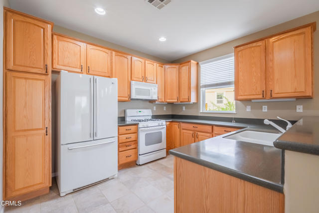 Detail Gallery Image 13 of 35 For 1778 Dalea Way, Beaumont,  CA 92223 - 2 Beds | 2 Baths