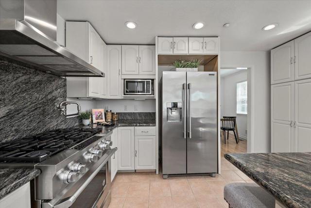 20 S Kingston Street, San Mateo CA: https://media.crmls.org/mediaz/d4ec4f76-77d3-4cd1-81a2-e092d557354c.jpg