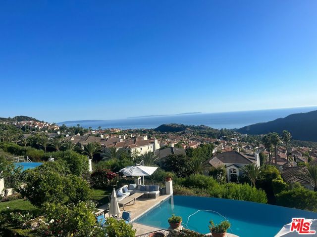 16864 Calle Bellevista, Pacific Palisades CA: https://media.crmls.org/mediaz/d4ed2613-e7f7-41a0-bcef-c713e7ea7472.jpg