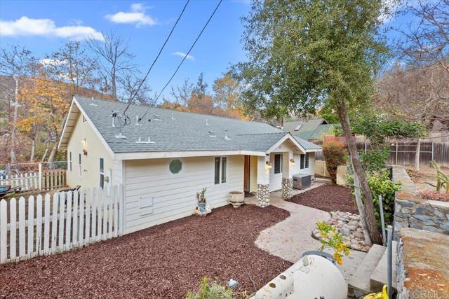 Image 28 of 35 For 933 Silverbrook Drive