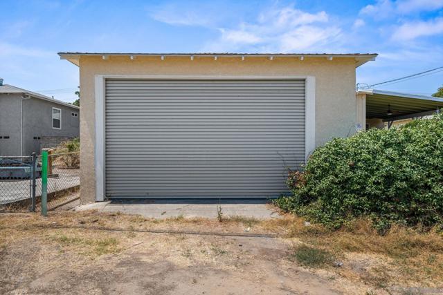 3015 Olive St., Lemon Grove CA: https://media.crmls.org/mediaz/d4edb1df-9573-43ee-a189-2aab344e1f22.jpg