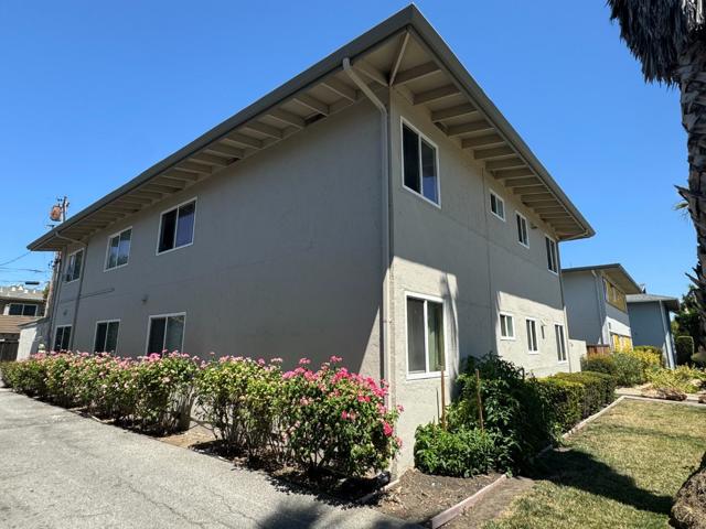 775 E Duane Avenue, Sunnyvale CA: https://media.crmls.org/mediaz/d4ede166-b125-407e-ba72-565ac761f07e.jpg