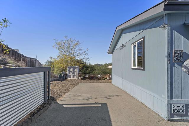 300 Thornton Dr, El Cajon CA: https://media.crmls.org/mediaz/d4edeee3-d549-4a7c-8ab3-7cd597816955.jpg