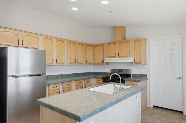 Detail Gallery Image 8 of 74 For 909 Tierra De Luna, Boulevard,  CA 91905 - 8 Beds | 6 Baths