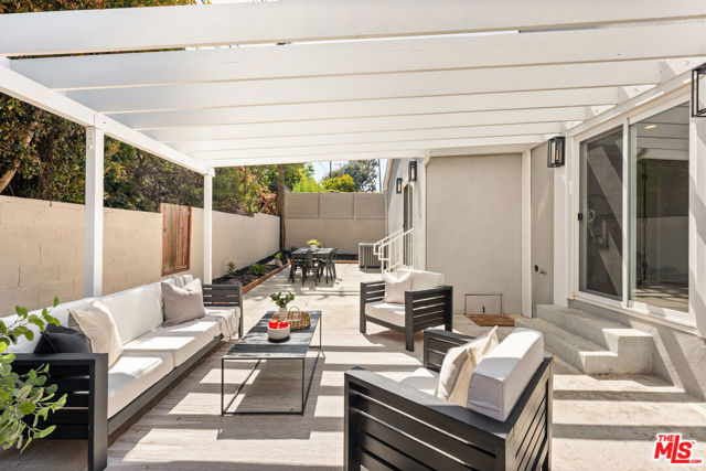 7322 W 91st Street, Los Angeles CA: https://media.crmls.org/mediaz/d4ee86b4-9736-4b66-9ead-4c2155462286.jpg