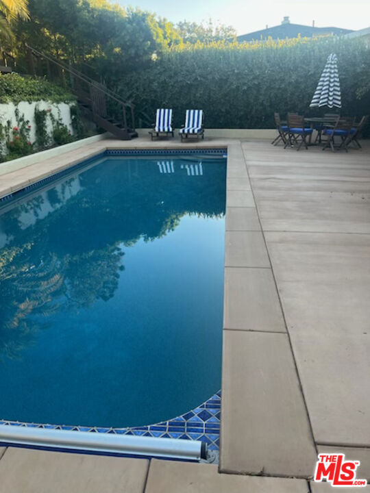 652 Jacon Way, Pacific Palisades, CA 90272