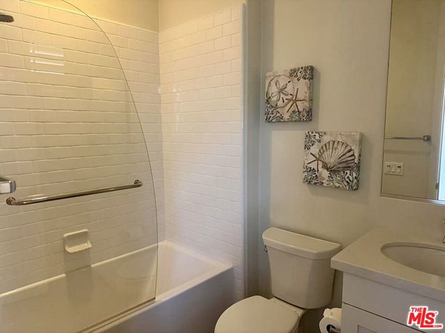 105 Via Salamanca, San Clemente CA: https://media.crmls.org/mediaz/d4ef772a-7f64-4464-84bc-eeee6f4db01a.jpg
