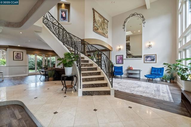 2550 E Jenny Ave, Fresno CA: https://media.crmls.org/mediaz/d4ef9113-ac12-4637-98a3-7276cb1df8f5.jpg