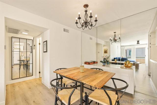 6140 Calle Mariselda, San Diego CA: https://media.crmls.org/mediaz/d4efdbae-3c88-498a-89dc-47f71db82787.jpg