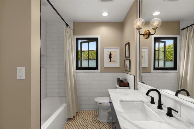 315 Mira Monte, La Jolla CA: https://media.crmls.org/mediaz/d4efe067-bc39-4bc2-93c9-1b2c219adfb5.jpg