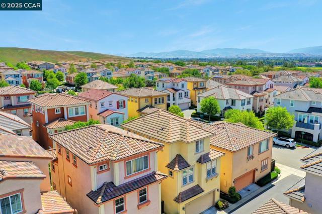 244 Selby Ln, Livermore CA: https://media.crmls.org/mediaz/d4f00547-1ff6-4a92-81ee-8992c8c5f525.jpg