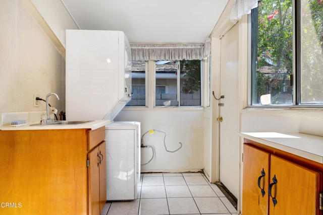 1509 S 3rd Avenue, Arcadia CA: https://media.crmls.org/mediaz/d4f12fa8-b5ad-421d-a4b8-f410053d0e8a.jpg