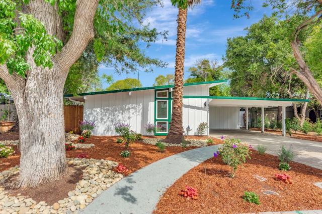 4225 Park Boulevard, Palo Alto CA: https://media.crmls.org/mediaz/d4f2ff12-8a4a-44f6-bc62-97a1c2adc713.jpg