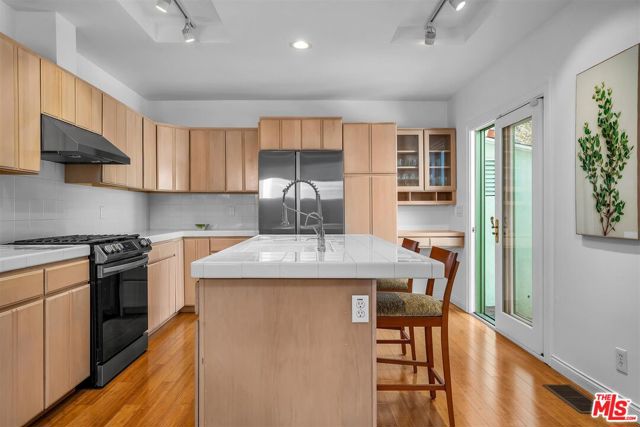 Pristine kitchen